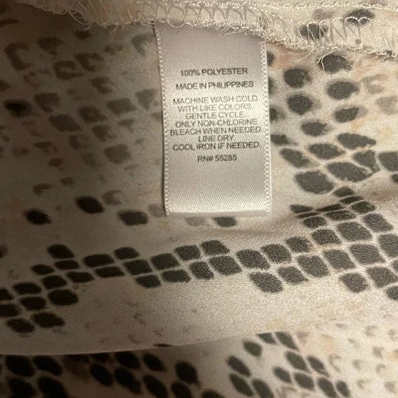 Express The Portofino Shirt Snakeskin Print Size Medium - Picture 4 of 5